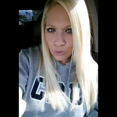 Profile Picture of Stephanie Hansen (@SenatorBarbie) on Twitter