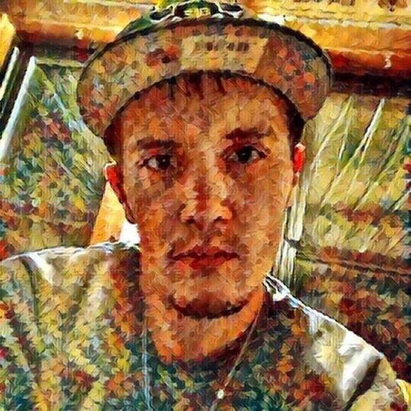 Brandon Lothery - Poshmark Profile Picture of Brandon Lothery (@brandonlothery) on Poshmark