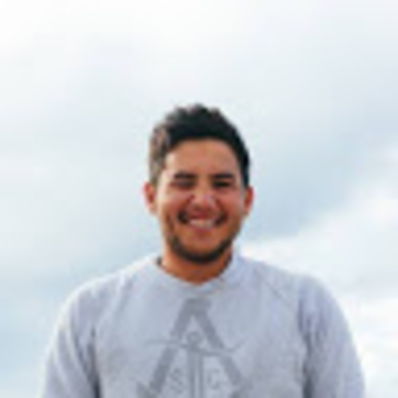 Profile Picture of Michael Crouch (@michael_crouch) on Poshmark