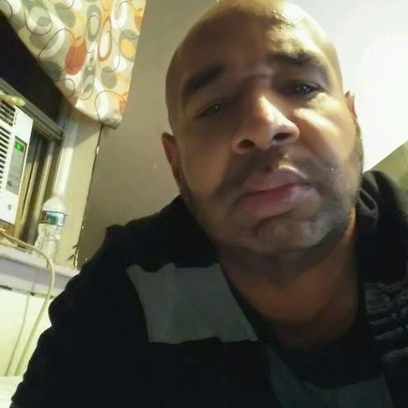 Profile Picture of Kelcey Little (@kelceydennise) on Poshmark