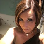 Profile Picture of Julie Alexander (@juliealex2b) on Instagram