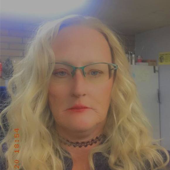 Cathie Baumgarden - Poshmark Profile Picture of Cathie Baumgarden (@catmeow9) on Poshmark