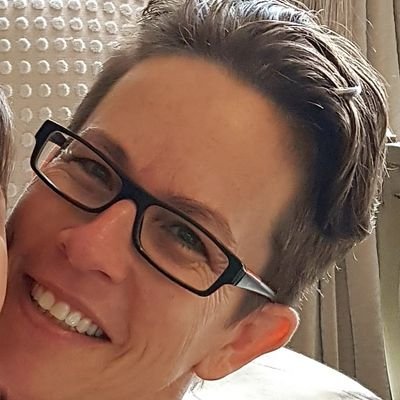 Profile Picture of Sharleen Brest (@sharleenbrest) on Twitter