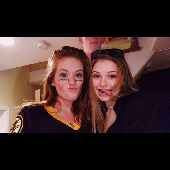 Profile Picture of Julianna Martorilli (@jmartorilli) on Poshmark