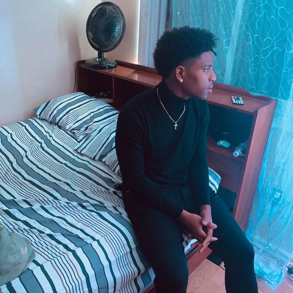 Profile Picture of Georges ronald Jean-claude (@geonaldo2000) on Poshmark