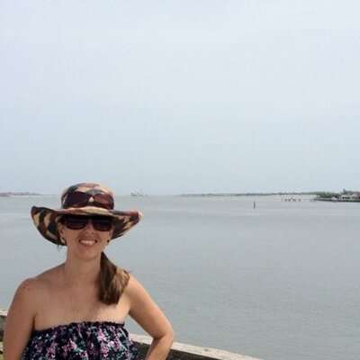 Profile Picture of Isabel Ojeda (@isabelojeda70) on Twitter