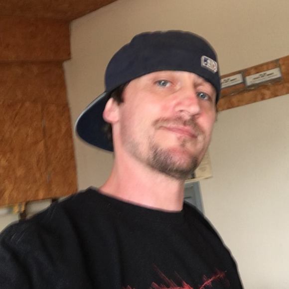 Profile Picture of Randy Triplett (@randyt1) on Poshmark