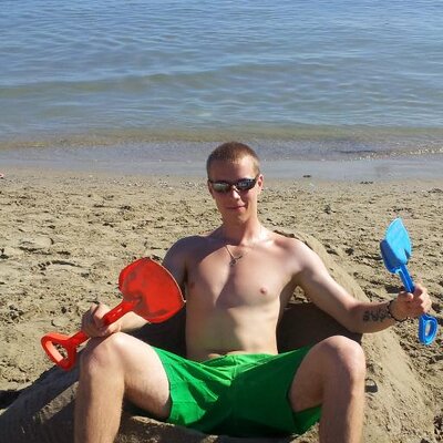 Profile Picture of Robin Lambert (@Birellek) on Twitter