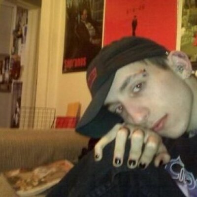 Profile Picture of Carl Chimenti (@@NineInchNails86) on Twitter