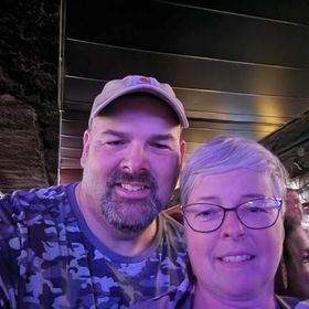 Profile Picture of Michelle Et Joel Deveau (@mdeveau123) on Pinterest