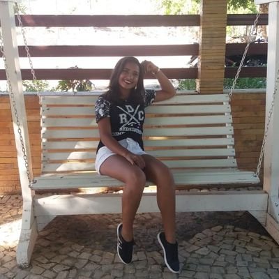 Profile Picture of Amanda Simão (@AmandaSimo18) on Twitter
