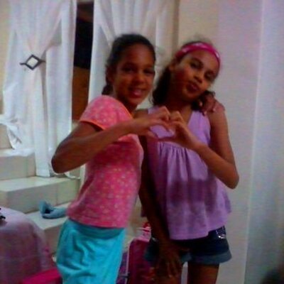 Profile Picture of Lara  Dias (@laradias6) on Twitter