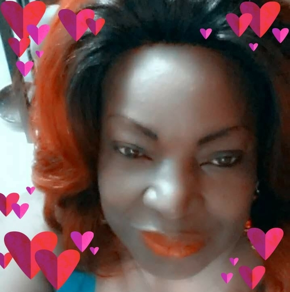 Profile Picture of Pamela Hudson (@hudsonpamelar23) on Poshmark