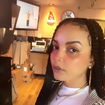 Profile Picture of ✨CHi Li Chung✨ (@1ChiDoe) on Twitter