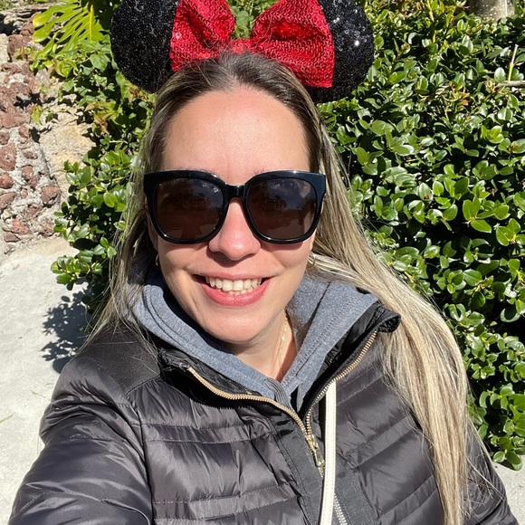 Profile Picture of Gretter Alfonso (@gretter) on Poshmark