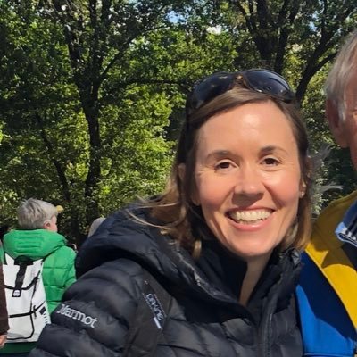 Profile Picture of Lora Anderson (@loraanderson108) on Twitter