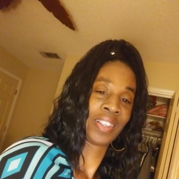 Profile Picture of Susheela Mattocks (@susheela_m) on Poshmark