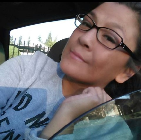 Profile Picture of Gina alice Wolfe (@gin228) on Poshmark