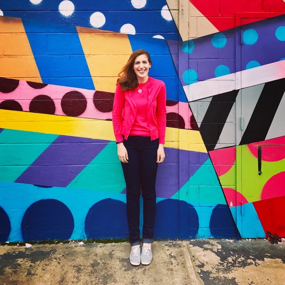 Profile Picture of Katherine Crain (@klh1224) on Poshmark