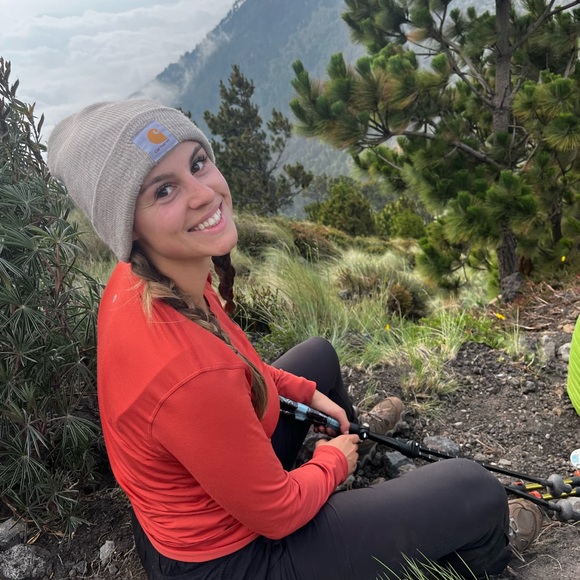 Profile Picture of Zoe Gilbertson (@zoegilbertson) on Poshmark