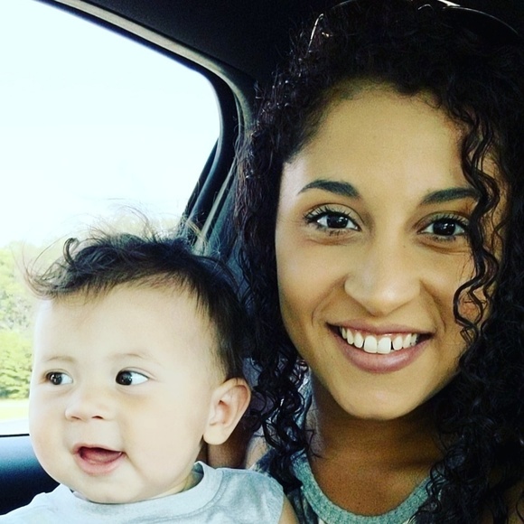 Profile Picture of Sara Payant (@sarapayant) on Poshmark