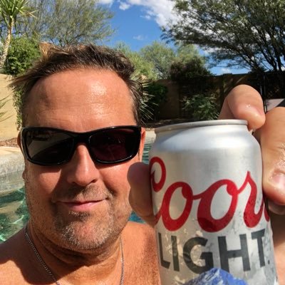 Profile Picture of Shawn Bryant (@2EZZEE) on Twitter