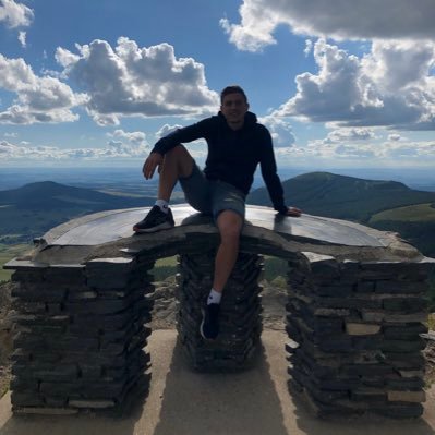 Profile Picture of Ernest Simo  🇦🇱 (@ErnestSimo2) on Twitter