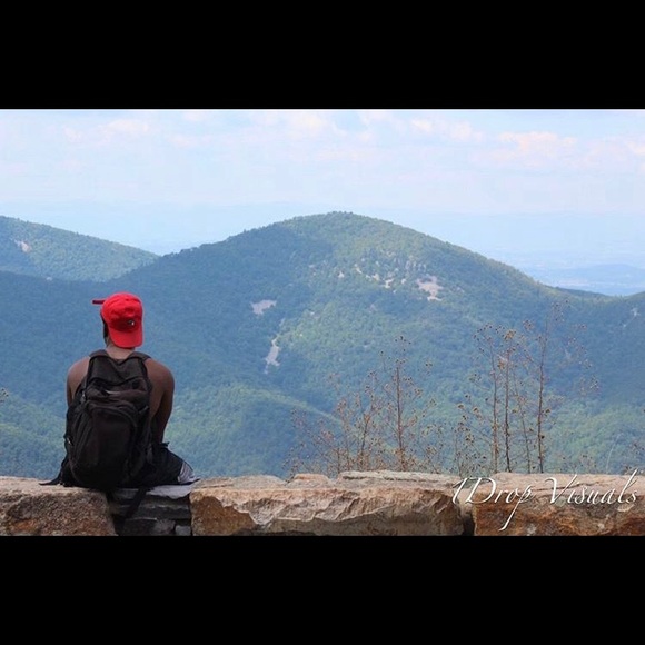 Profile Picture of Robert Sallet (@rsallet18) on Poshmark