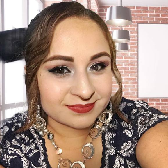 Profile Picture of Lorena Portillo (@yanethportillo) on Poshmark