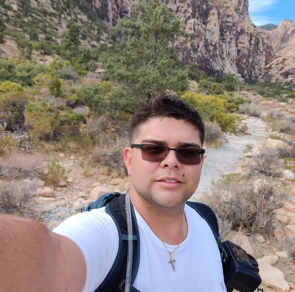 Profile Picture of Zachary Key (@zacharykey) on Poshmark