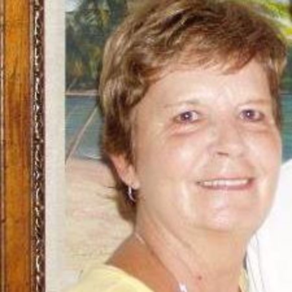 Profile Picture of Pat Walls (@pat42) on Poshmark