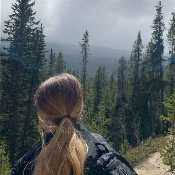 Profile Picture of Noelle Aebersold (@noelleaebersold) on Poshmark