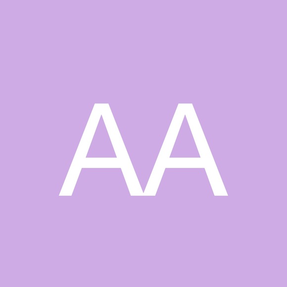 Profile Picture of Alice Alice (@alice5656546) on Poshmark