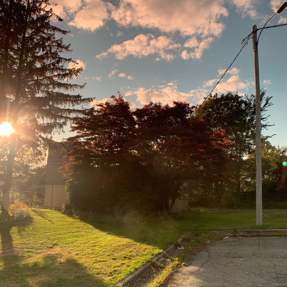 Profile Picture of Omar Diab (@omar_diab) on Poshmark