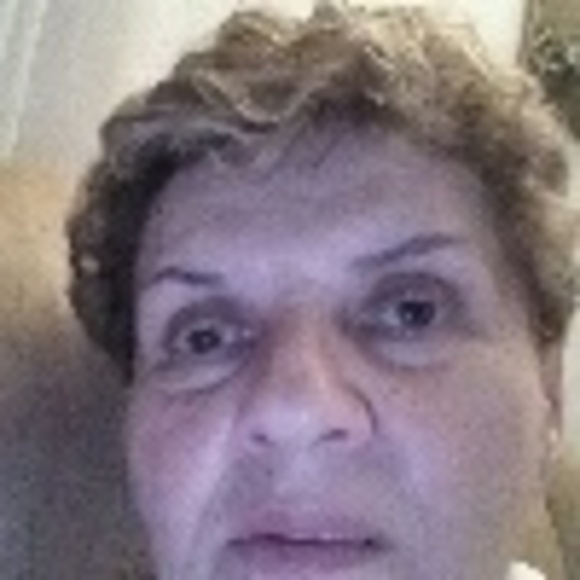 Profile Picture of Adriana Lucaci (@adyelen) on Poshmark