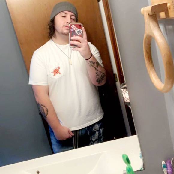 Profile Picture of Jacob Cave (@lakopa) on Poshmark