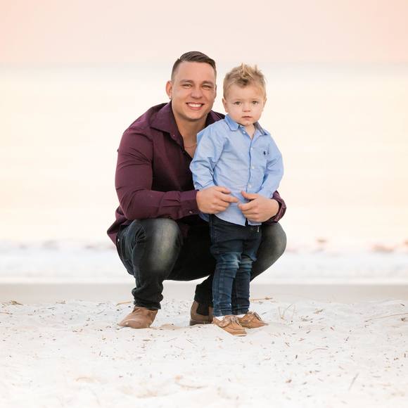 Profile Picture of Erik Hansen (@e23hanse) on Poshmark