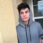 Profile Picture of Zachary Ross (@zachhross) on Instagram