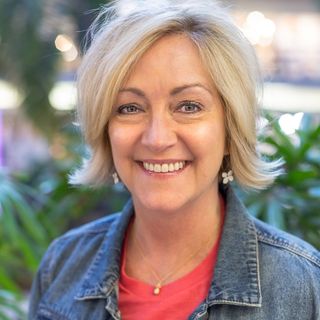 Profile Picture of Paula Russell (@paula_roadrep_mo_ks) on Instagram