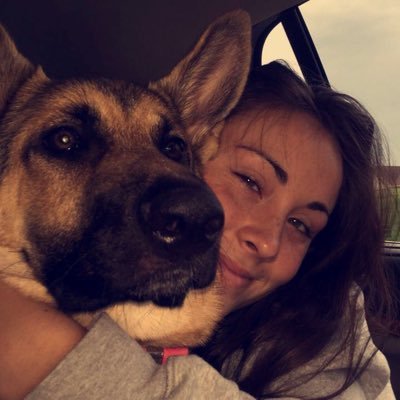 Profile Picture of Hunter Farrell (@hunter__grace17) on Twitter