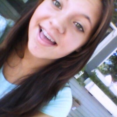Profile Picture of Alicia Preciado (@alicia_mari143) on Twitter