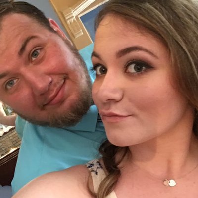 Profile Picture of Annie And Aaron (@AnnieandAaron1) on Twitter