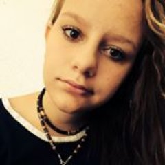 Profile Picture of Rebecca Englert (@Narwhal_Rebecca) on Twitter