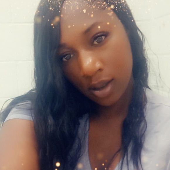 Profile Picture of Jasmine Wiggins (@jasminewiggis27) on Poshmark