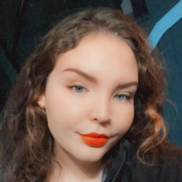 Profile Picture of Nadja Loudermilk (@nadgyviolet) on Poshmark