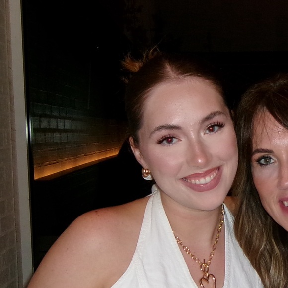 Profile Picture of Makayla Callaway (@makaylacallaway) on Poshmark