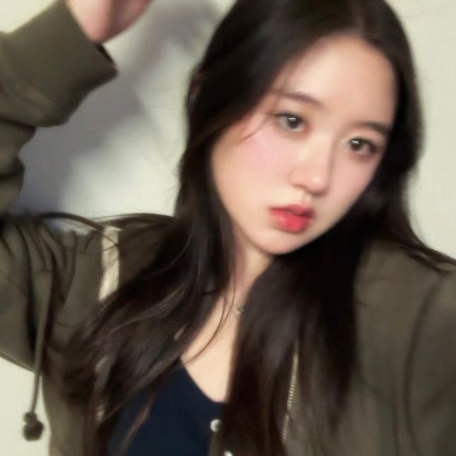 Profile Picture of Iris (@irisxo06) on Tiktok