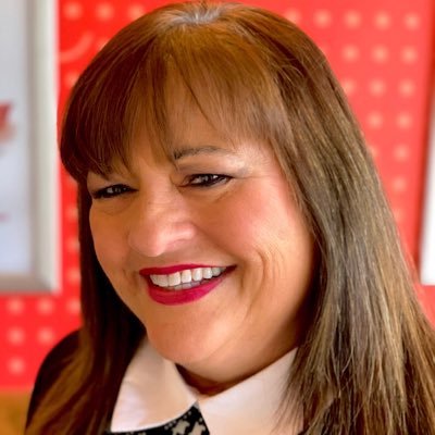 Profile Picture of Dee Dee Roberts (@DDRoberts12) on Twitter