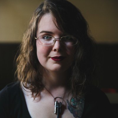 Profile Picture of Caitlin Starling (@see_starling) on Twitter