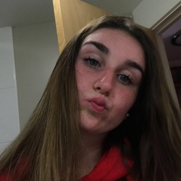 Profile Picture of Morgan Gullekson (@morgangullekson) on Poshmark